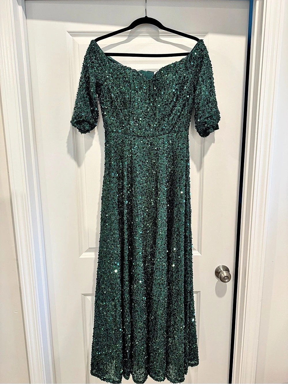 FAERIESTY Sequin Midi Dress in Green Size Large